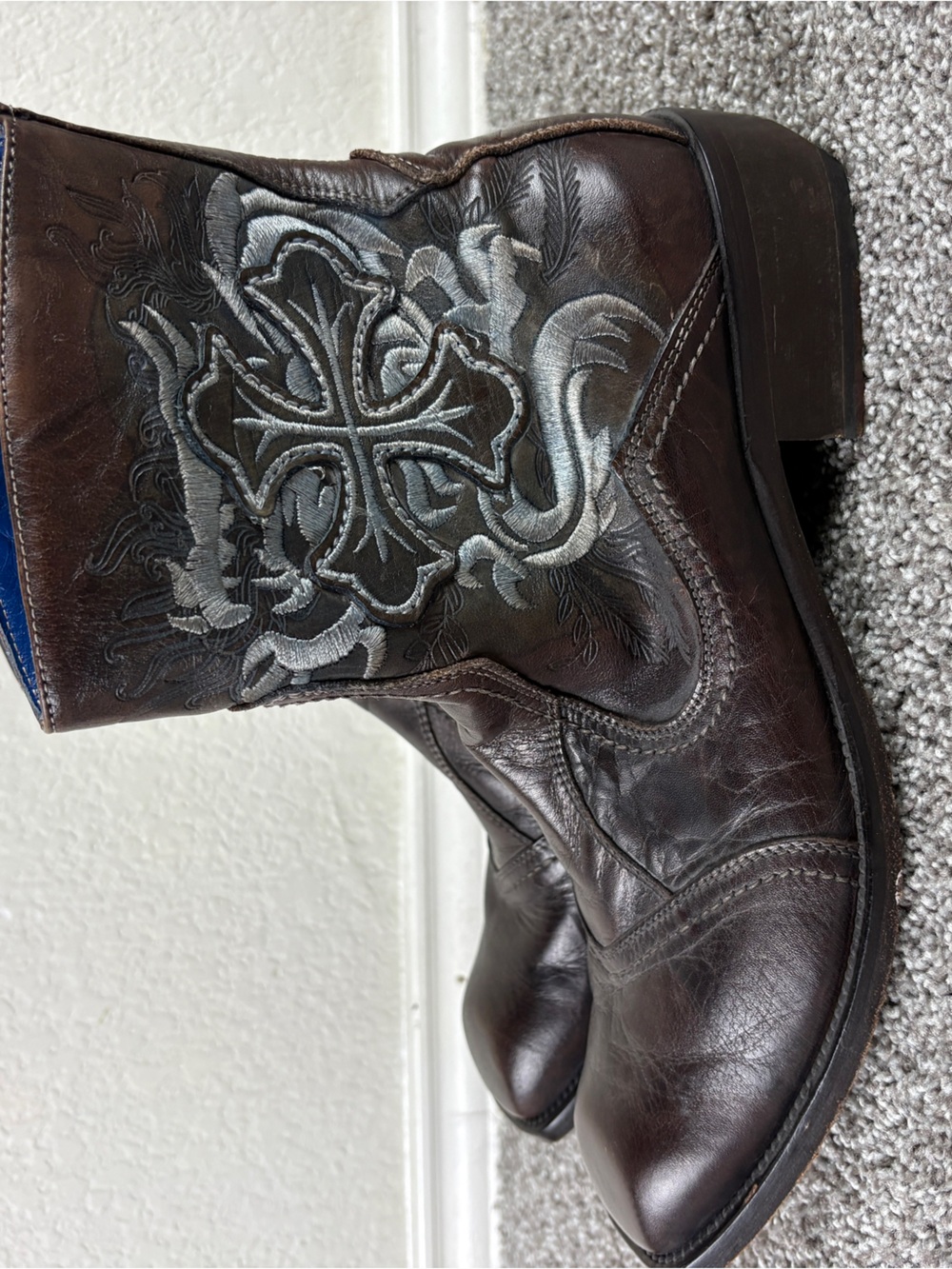 Mark Nason Rock Lives Brown Leather Gothic Cross Embroidered Boots Italy Size  9